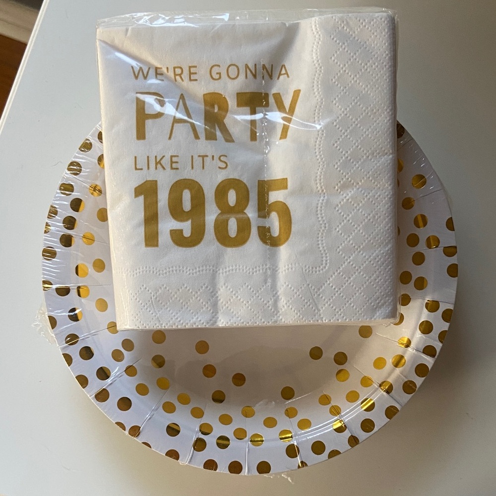 1985 Birthday Party Plates and Napkins Set